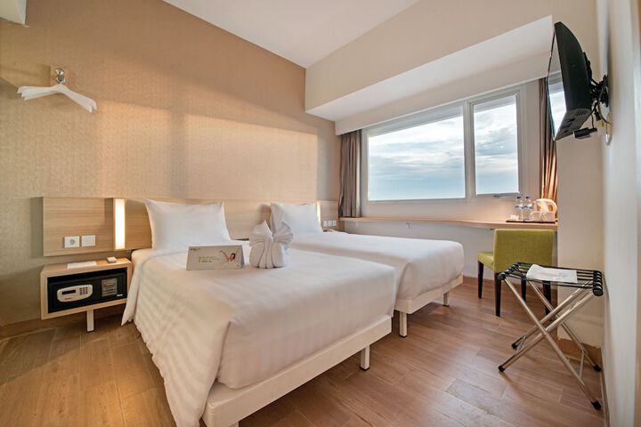 Room 10 of 29