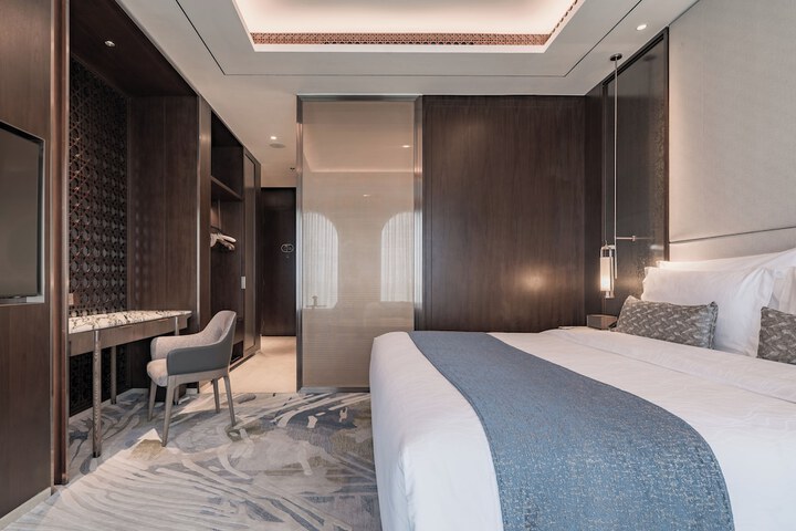 Room 21 of 69