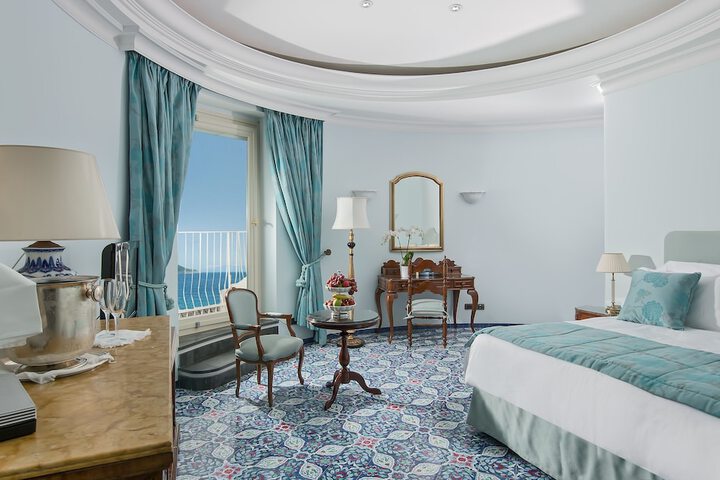 Room 4 of 125