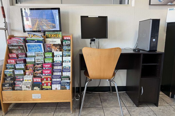 Entrance & Lobby