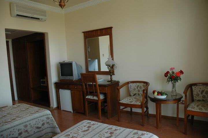 Room 3 of 19