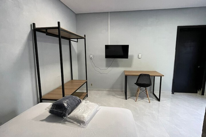 Room 29 of 80