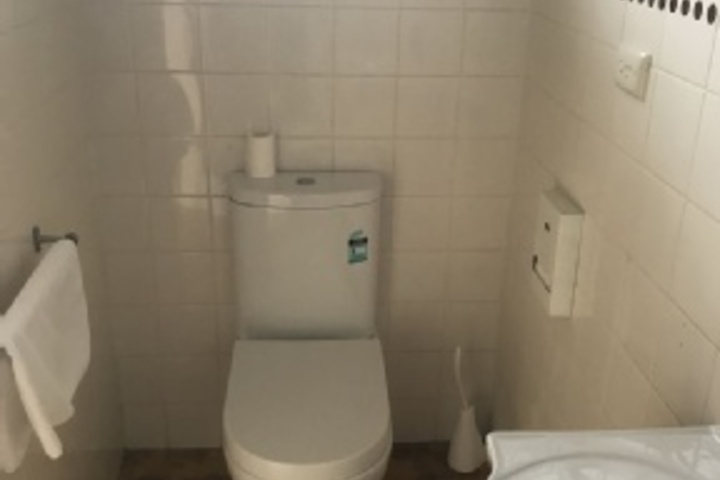 Room 142 of 312