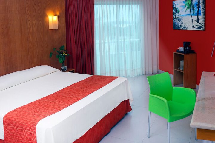 Room 4 of 21