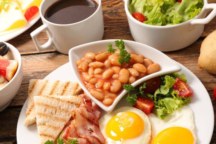 Breakfast/Coffee Service 32 of 45