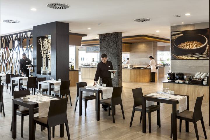 Dining Photos