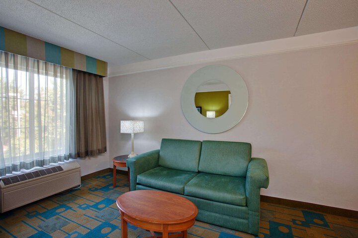 Room 21 of 79