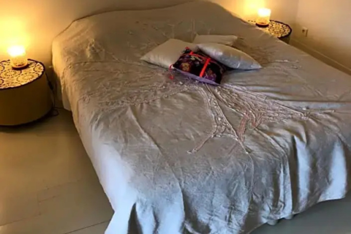 Room 2 of 14