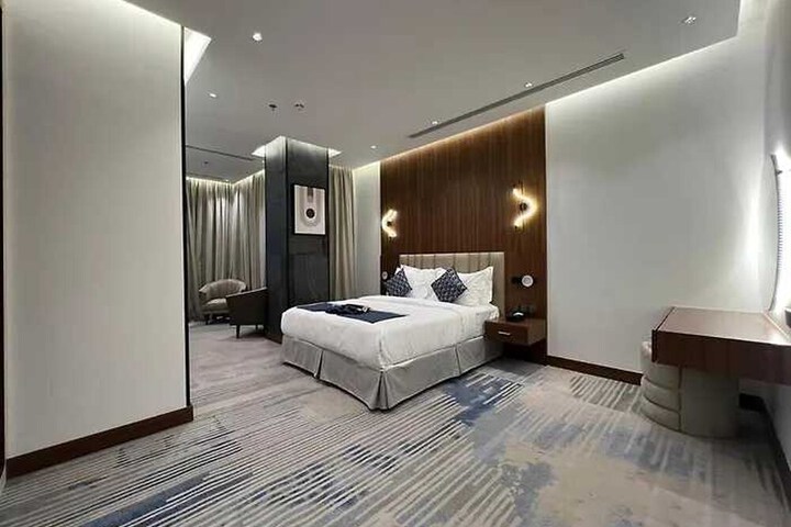 Room 18 of 44
