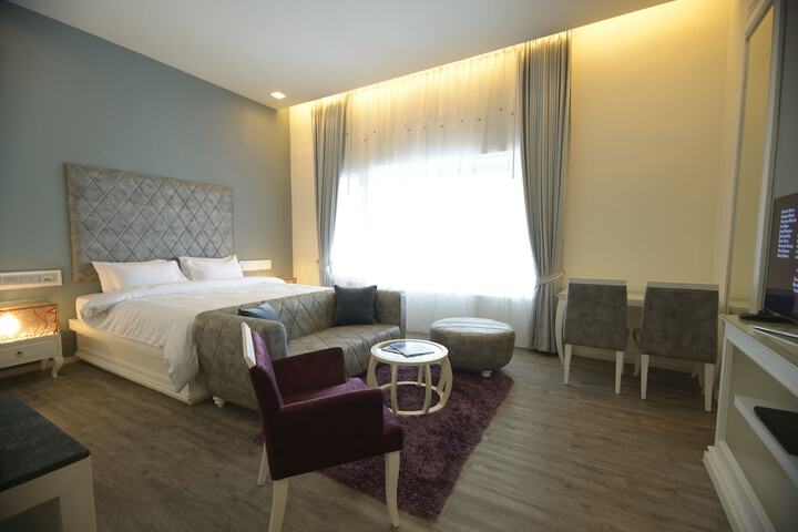 Room 17 of 82