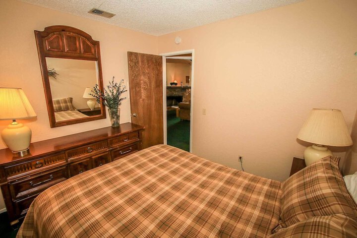 Room 2 of 16