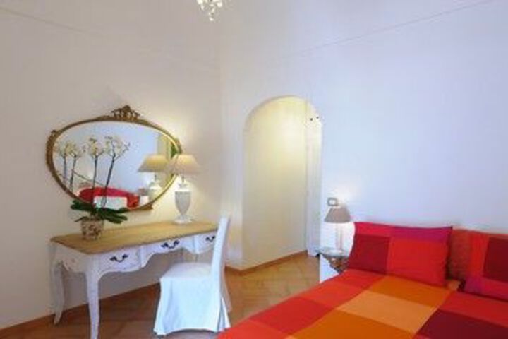 Room 10 of 20
