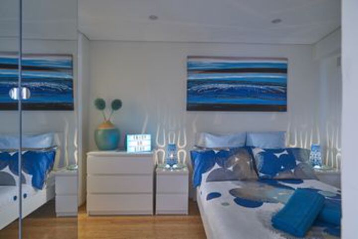 Room 4 of 10