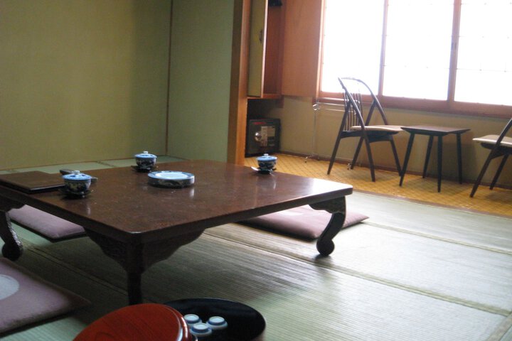 Room 4 of 31