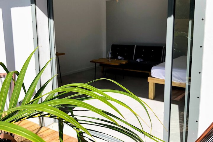 Room 6 of 23
