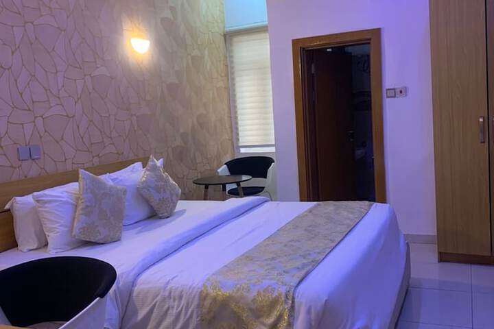 Room 14 of 26