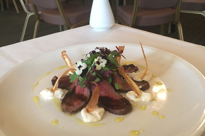 Dining 98 of 153