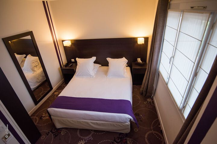 Room 12 of 39