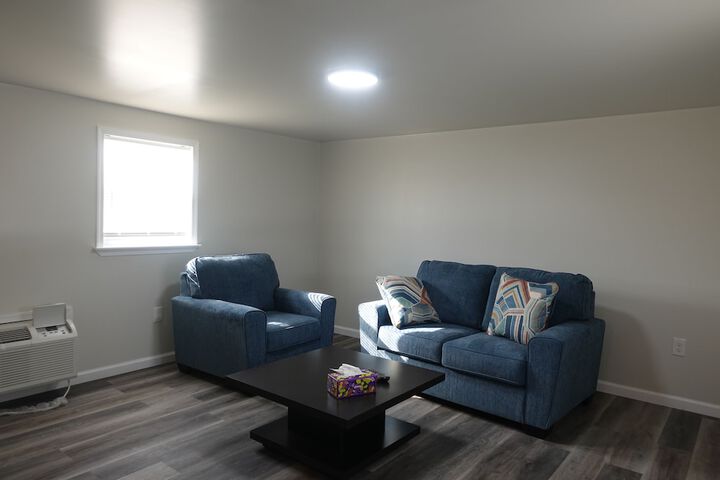 Room 7 of 11