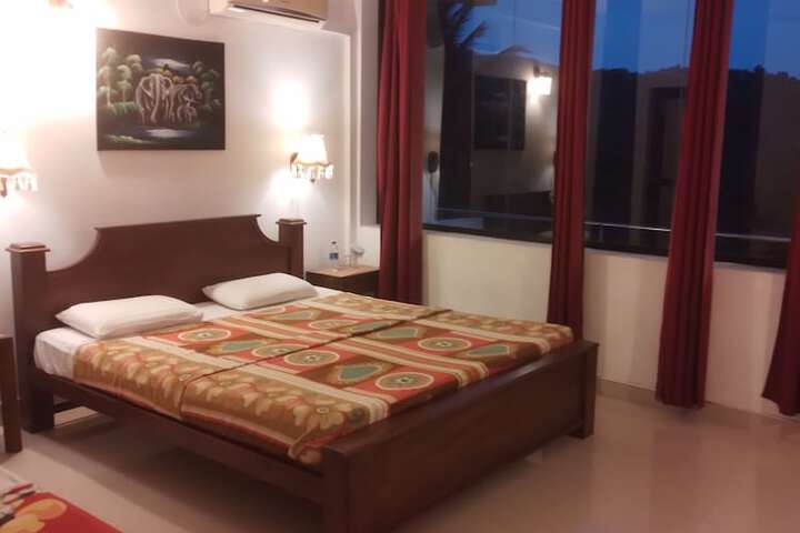 Room 18 of 53