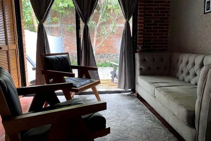 Room 16 of 107