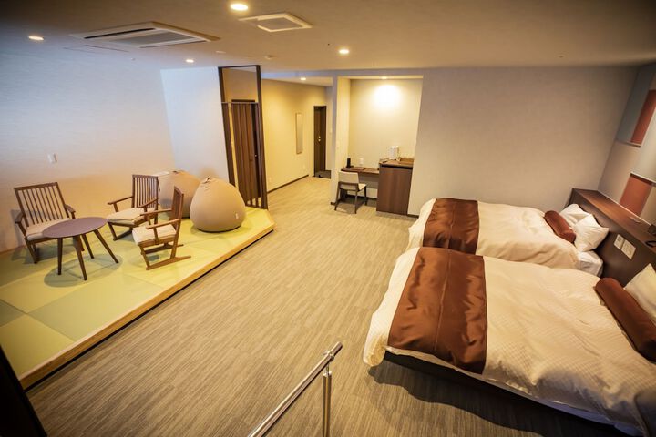 Room 60 of 240