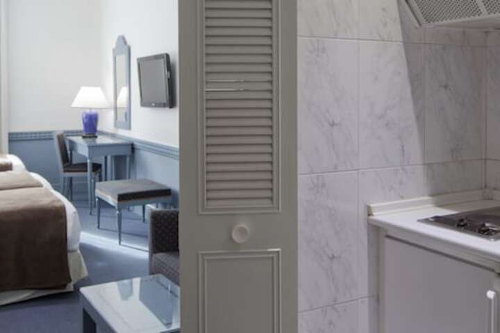 Room 2 of 45