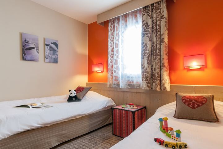 Children's theme room