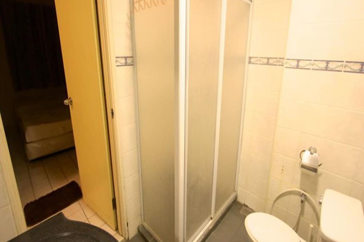 Room 14 of 27