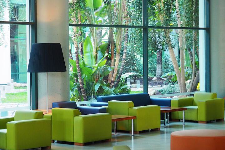 Guest Lobby