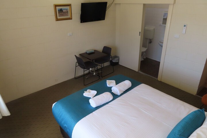 Room 13 of 67