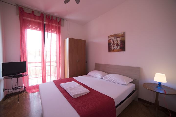 Room 4 of 58