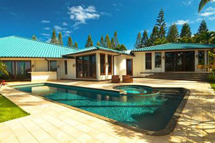 Exterior of Heaven Resort