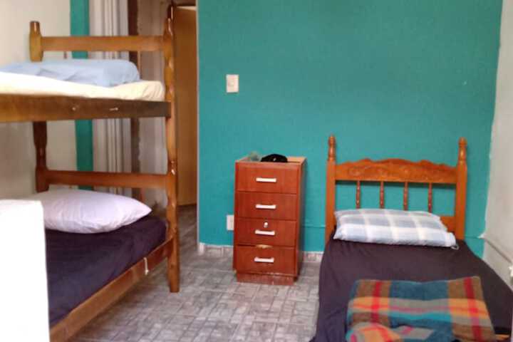 Room 4 of 11