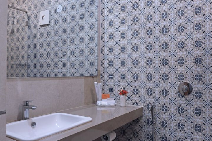 Room 42 of 103