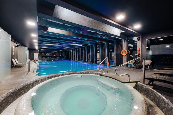 Pool 39 of 56