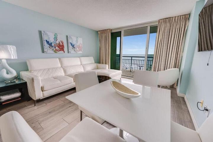 Low FloorModern Building, Pools Direct Oceanfront