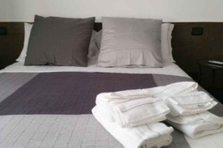 Room 22 of 126