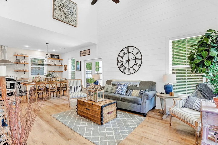 Exterior of Stunning Home With Hot Tub Walk to Main