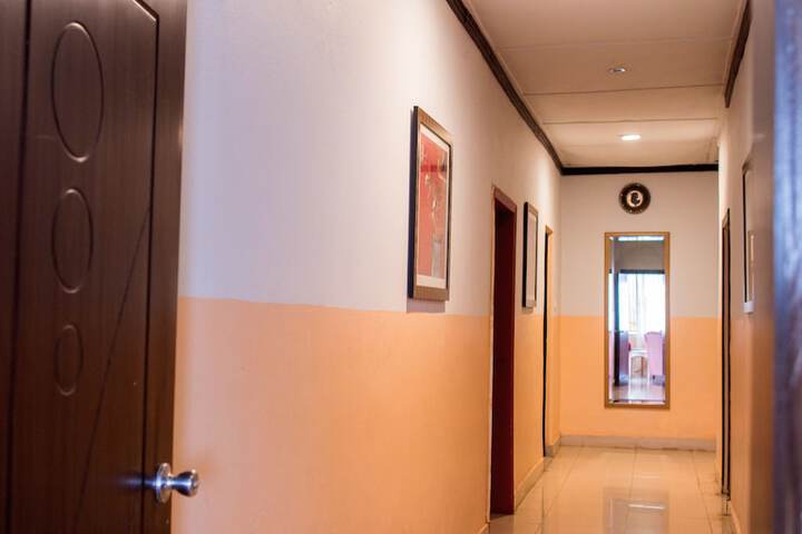 Ballroom/Hall 32 of 41