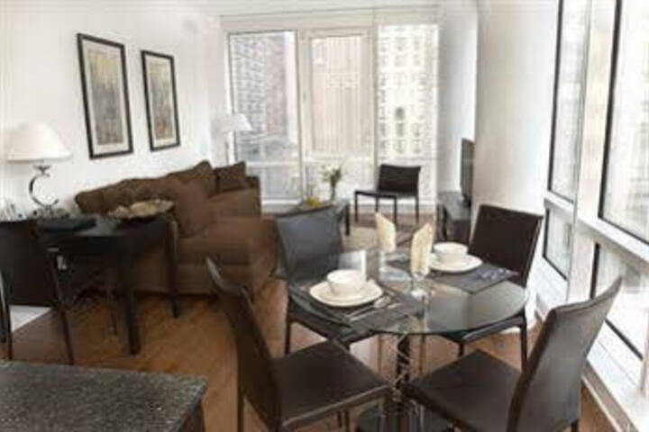 Image of Deluxe Midtown Suites