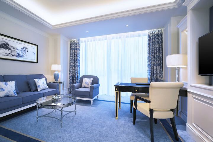 Room 14 of 79