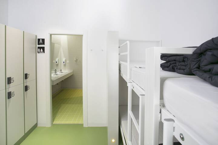 Room 7 of 50