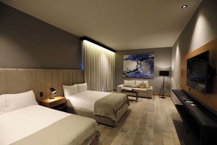 Room 2 of 19