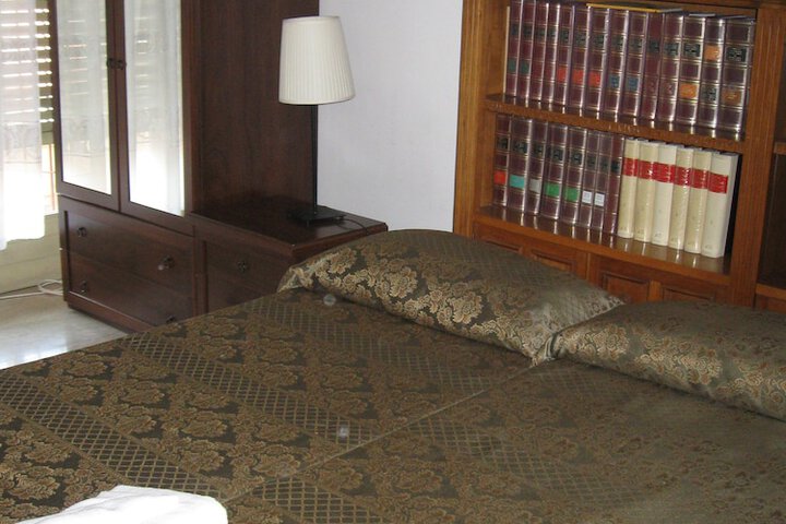 Room 8 of 23