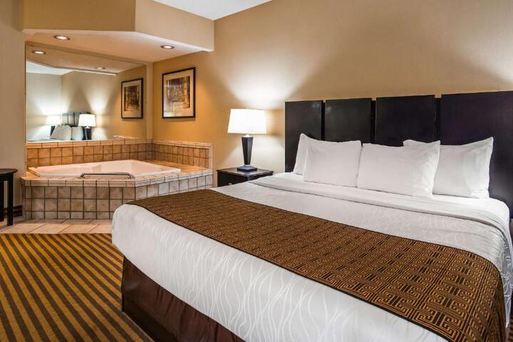 2 Double Beds (4 of 4)