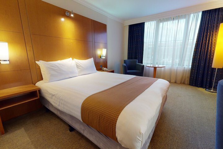 Room 20 of 143