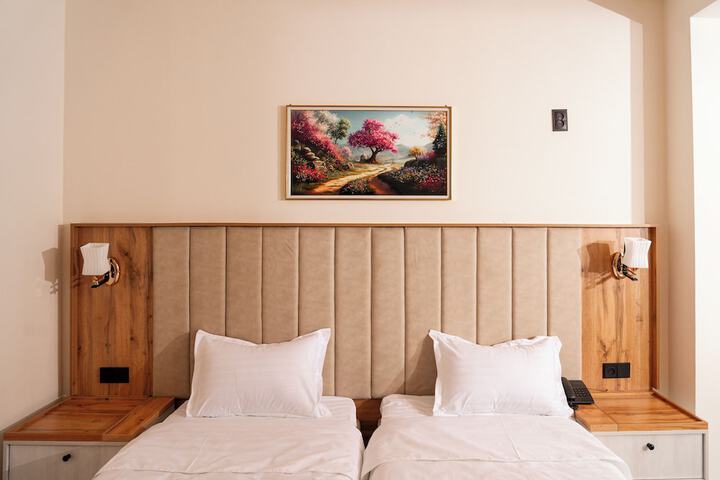 Room 5 of 50