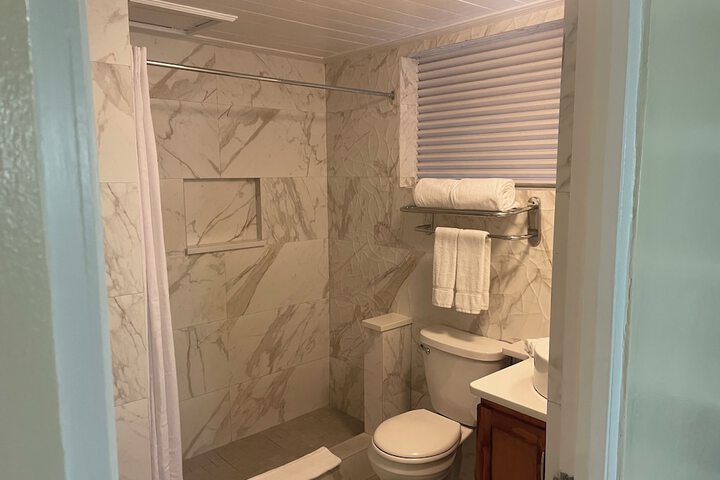 Room 65 of 204