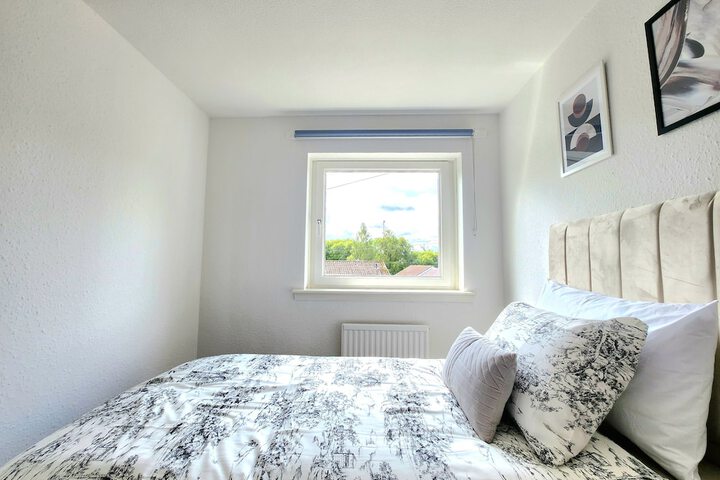 Room 15 of 28